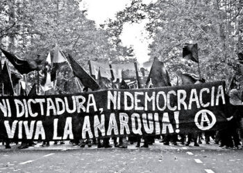 DEMOCRACIA, ANARQUÍA Y TIRANÍA