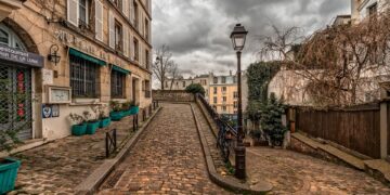 RECORDANDO A KAVAFIS